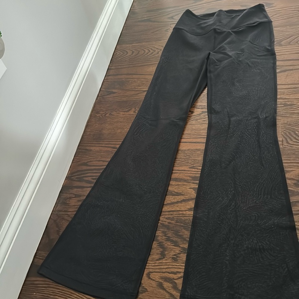 lululemon black designed groove pant